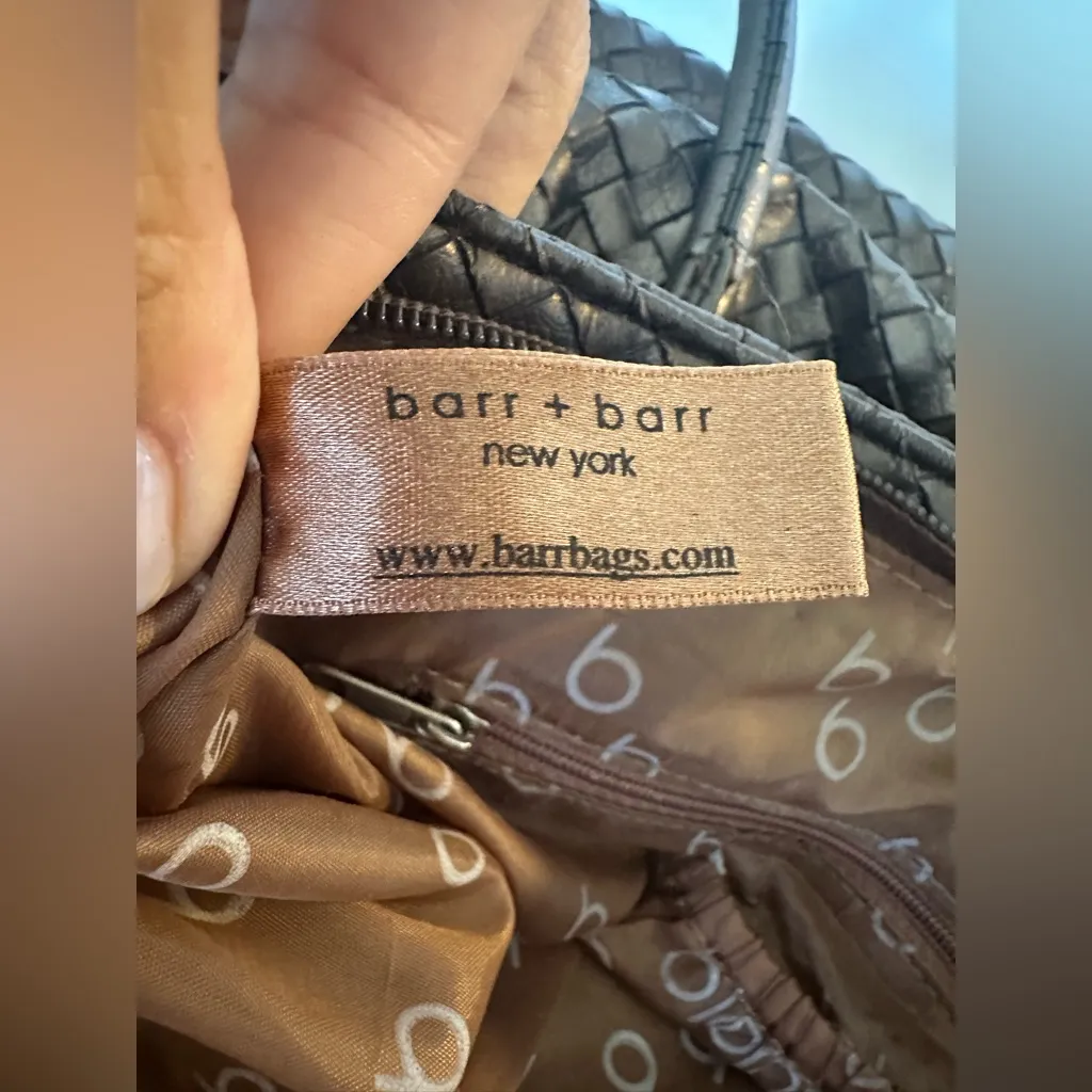 Barr & Barr Bloomingdale's Brown Weave Faux Leather Purse - Image 4