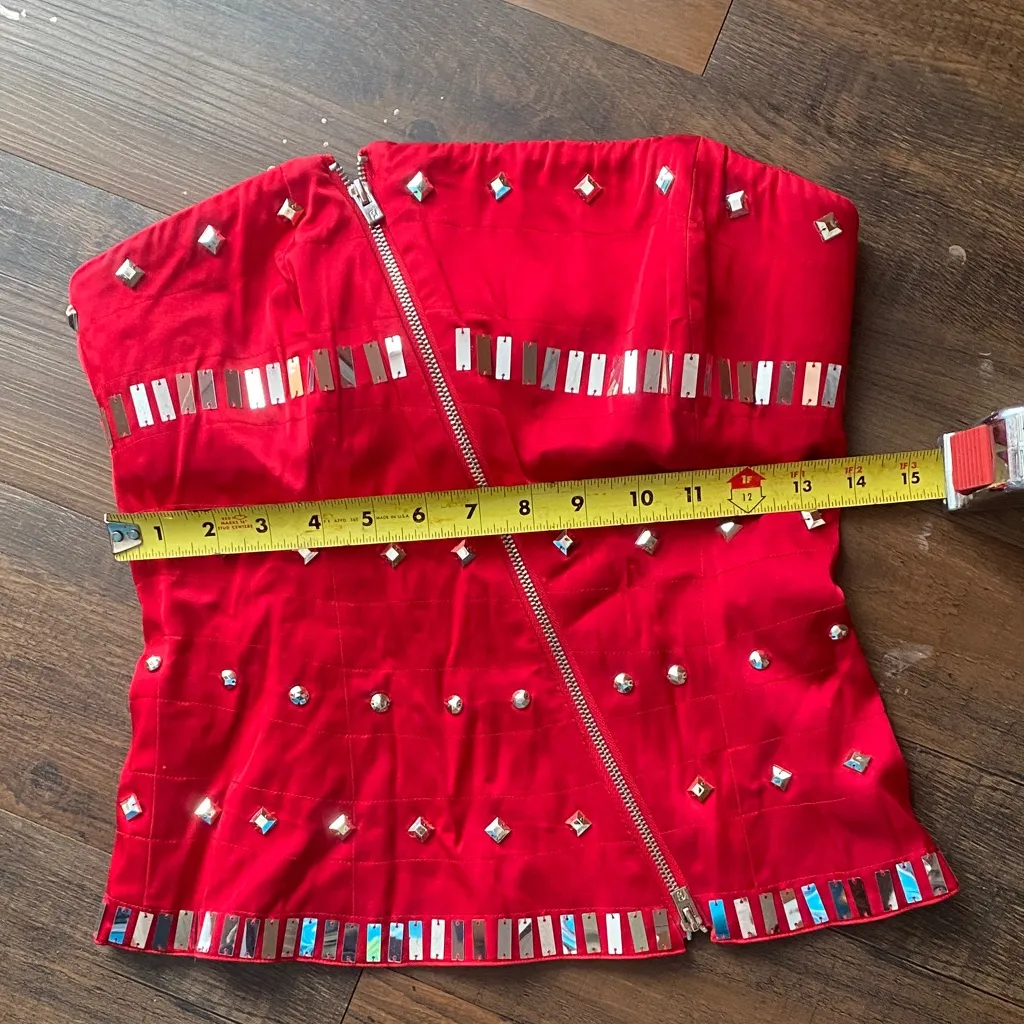Y2K bebe Red Strapless Top with Metallic Accents - Image 8