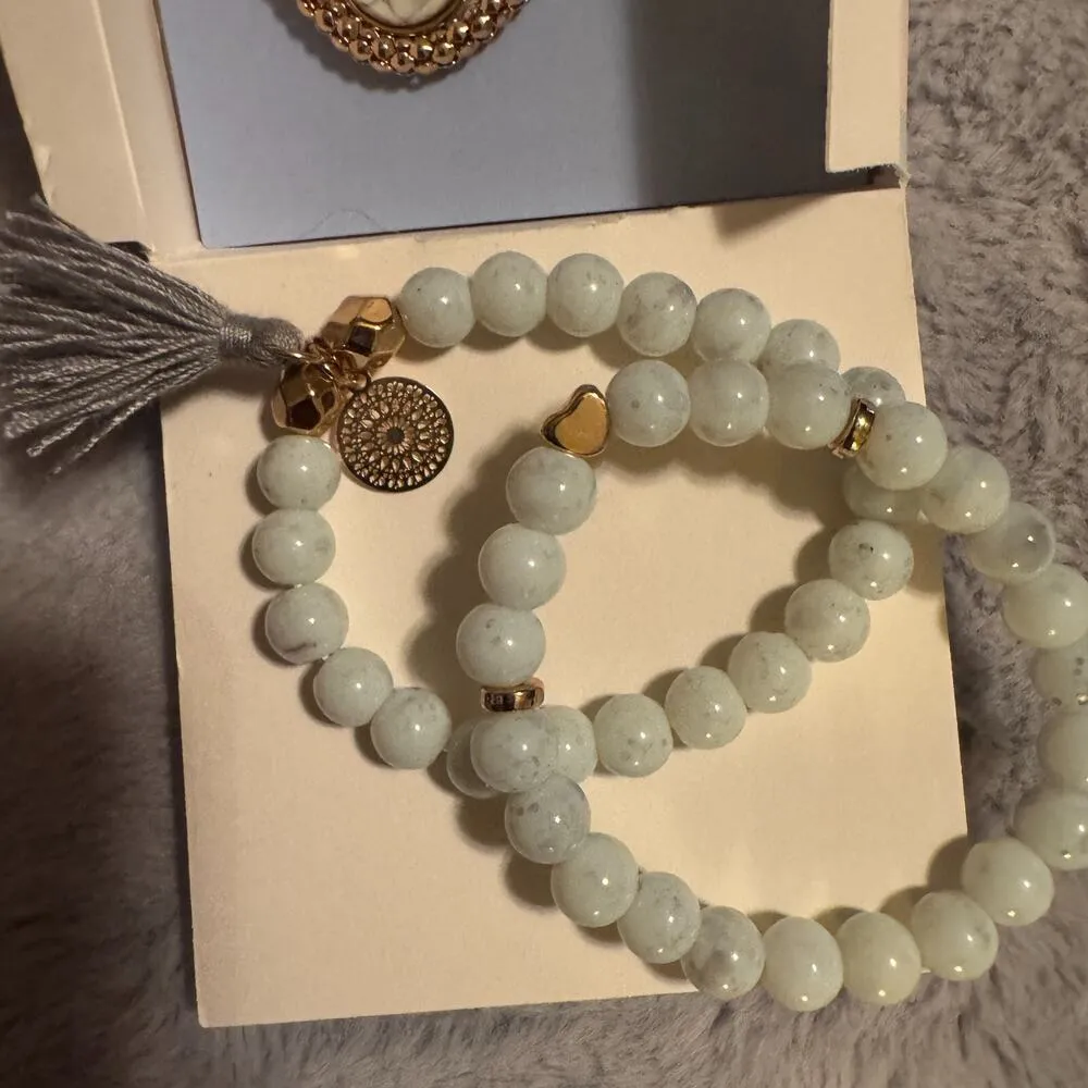 Amelia Rue Cora Bracelet Set 4 pc layering beaded & gold tone w/ charm New - Image 3