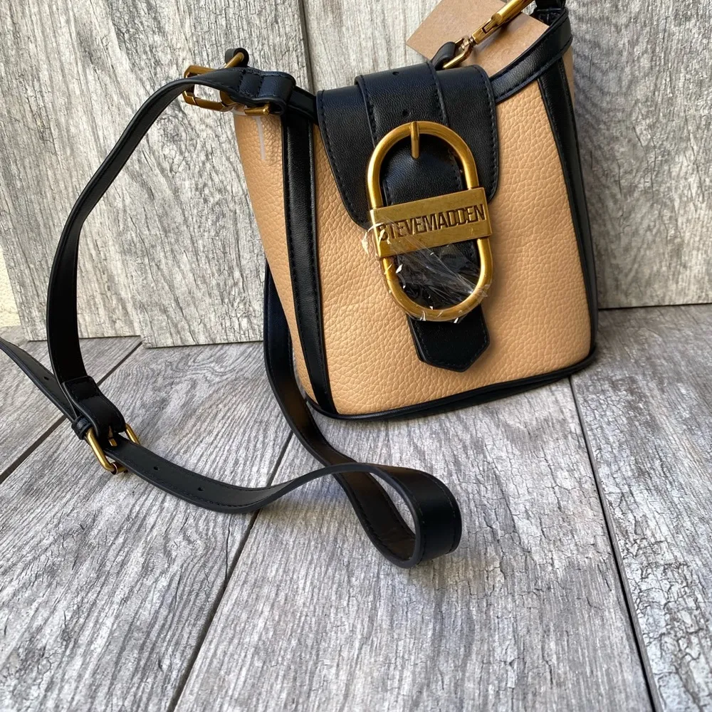 Steve Madden Big Buckle Crossbody Bag - Image 2
