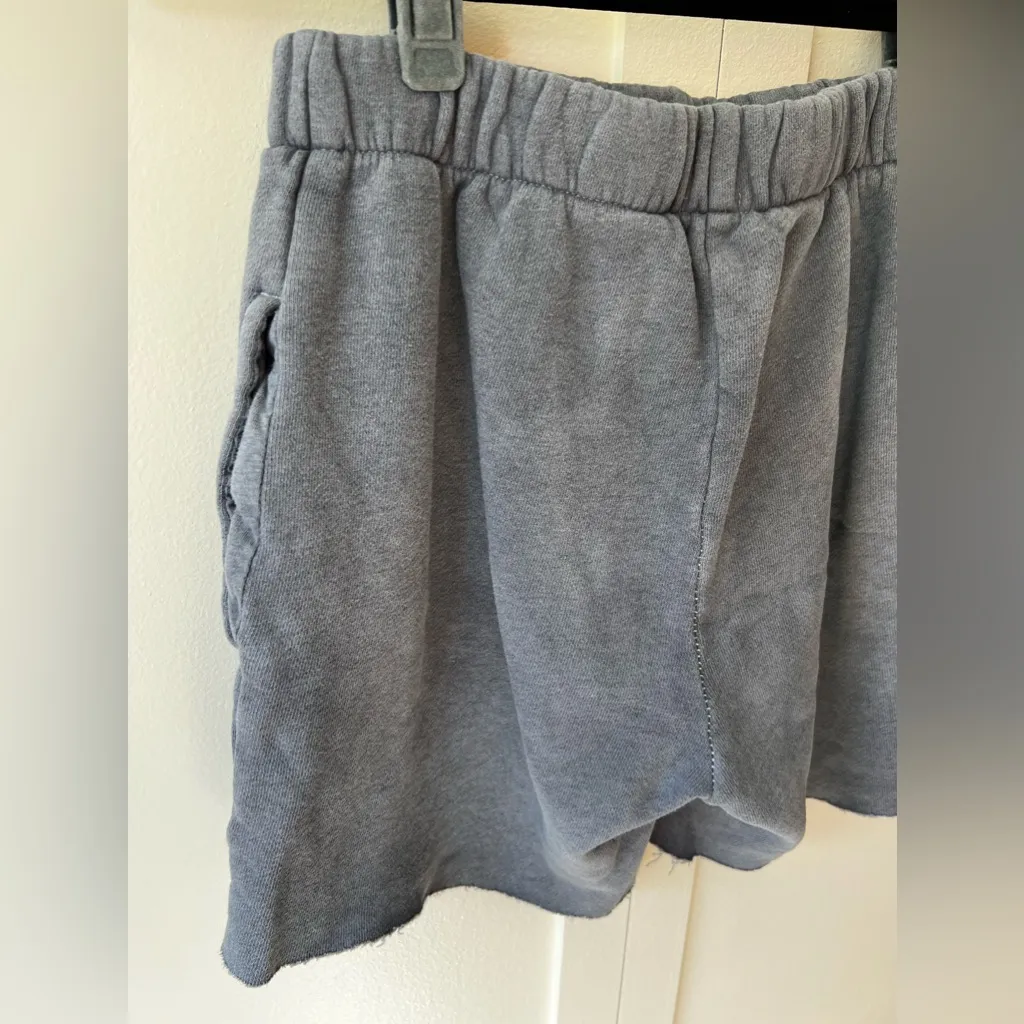 John Galt Brandy Melville Women’s Fleece Sweatpants‎ Shorts One Size - Image 11