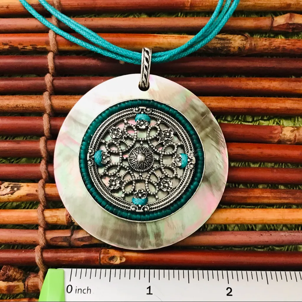 Coldwater Creek Three Strand Cord Shell Pendant - Image 7