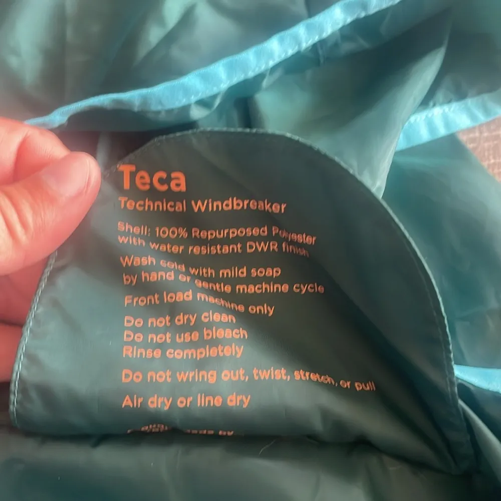 Cotopaxi Teca Windbreaker Pullover Women's Size Medium/Men's Size Small - Image 5