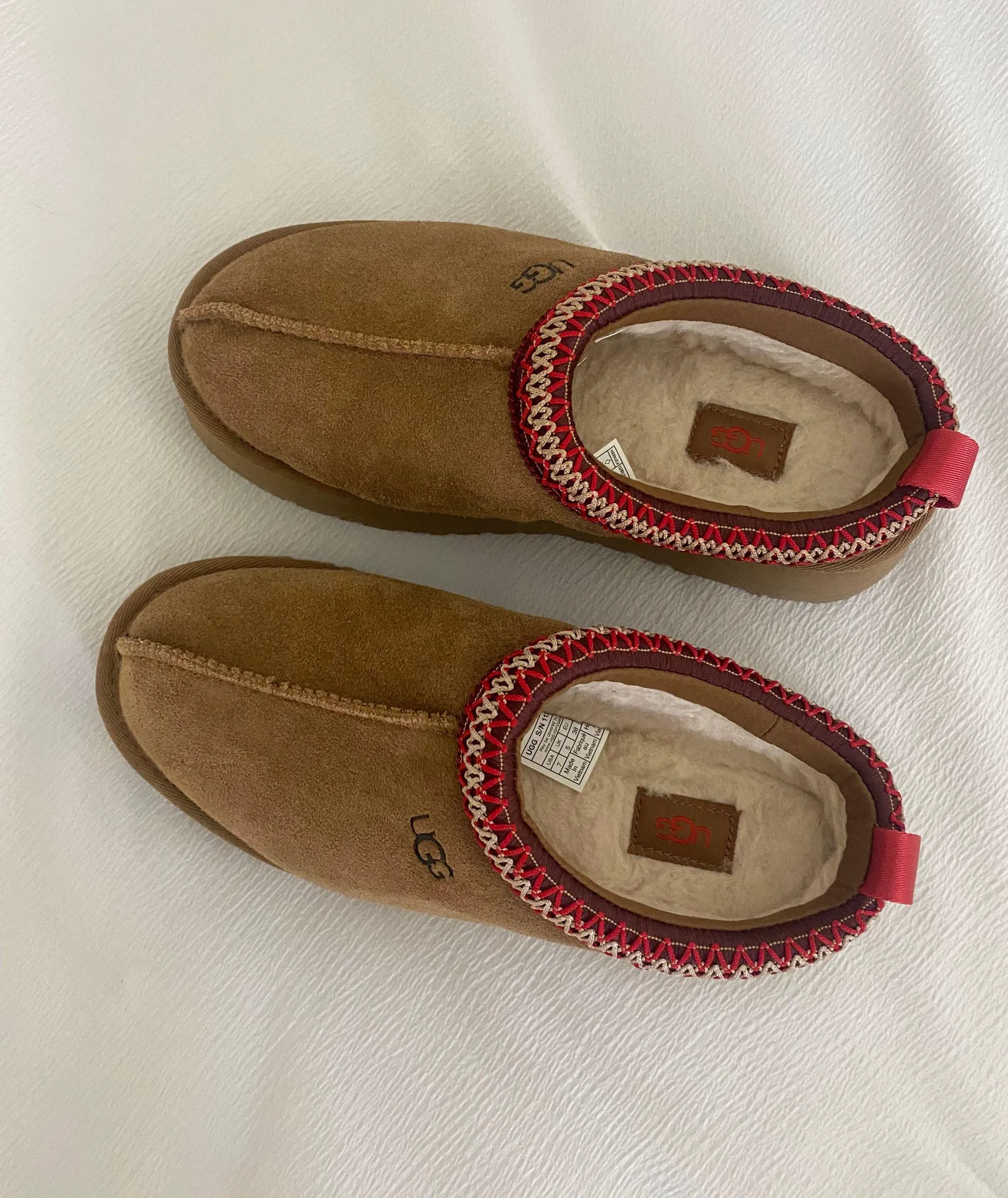 UGG Tazz Slipper - Image 4