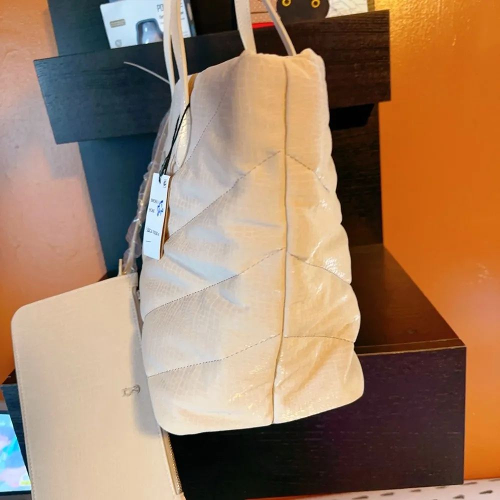 Steve Madden  snake skin soft large shoulder bag with detachable punch NWT - Image 3