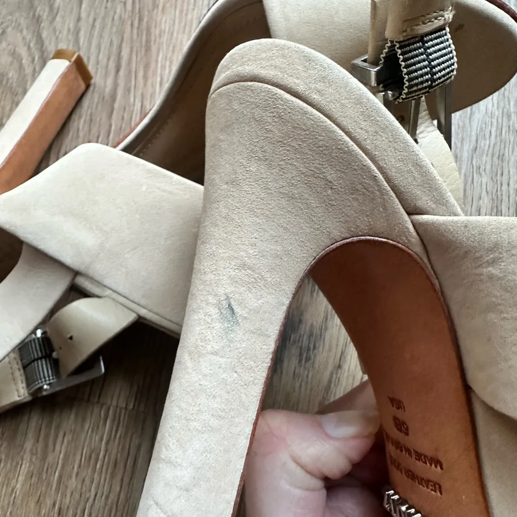 Schutz Farabeca heels. Buckle sling back open toe nude/cream heels. Size 6. - Image 6