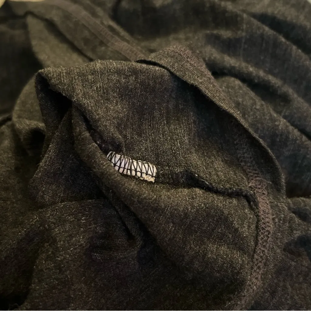 Prana Charcoal Gray Base Layer Long Sleeve High Neck Shirt Top Size Medium - Image 6