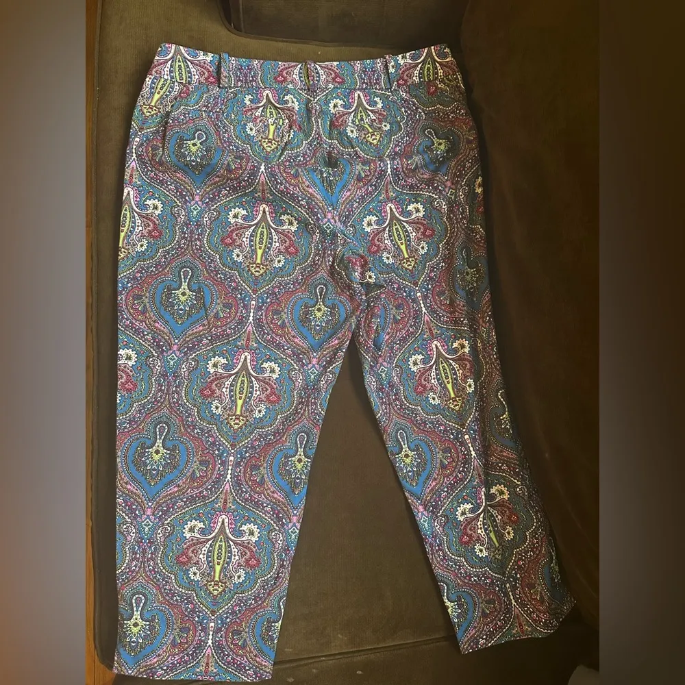 Talbots The Perfect Crop Curvy Multi Color Summer Paisley Pants SZ P12 98%Cotton - Image 4