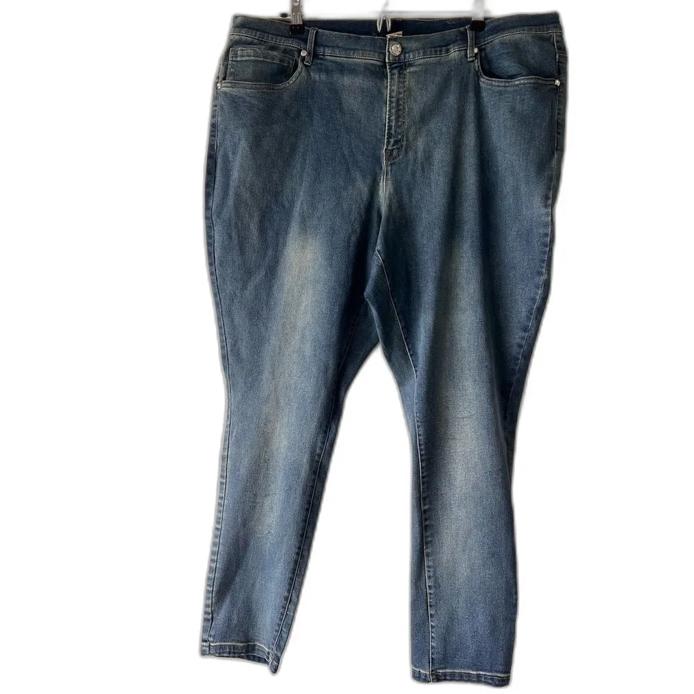 Women Venus plus size denim jeans 24R high rise stretch  medium wash 24R. - Image 3