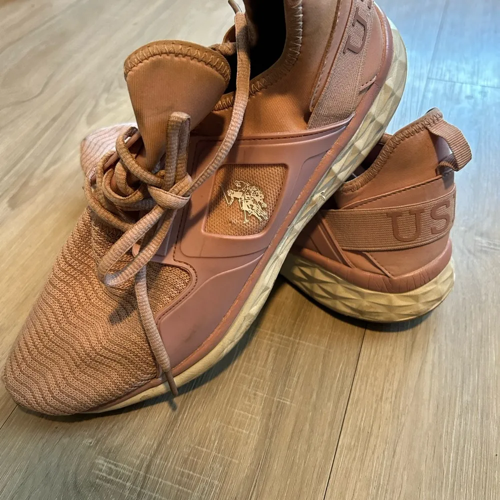 US Polo Assassin Pink Tennis Shoes Size 11 - Image 9