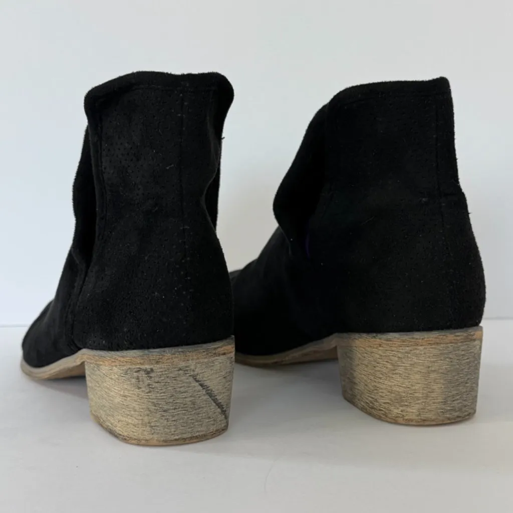 SEVEN7 Black SoHo Ankle Boots - Image 8