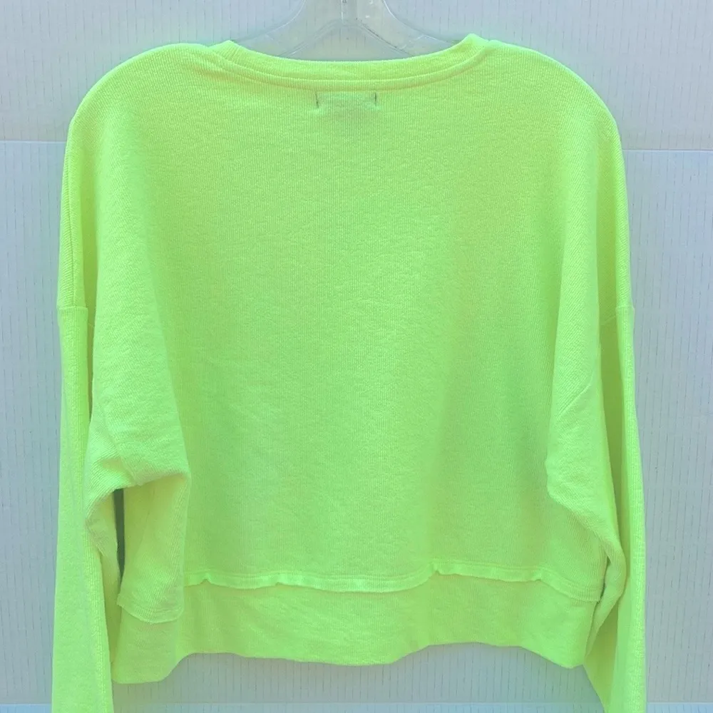 NWT Hot topic Womens medium pullover neon yellow yin yang cropped sweatshirt - Image 7
