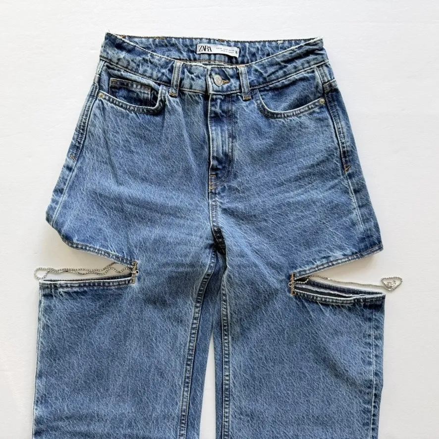 Zara Jeans Mid Waist Straight Leg Cut Out Rhinestone Chain Size 34 / 2 #Z975 - Image 3