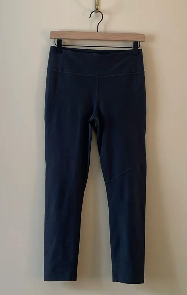 OUTDOOR VOICES Warmup 3/4 Length Leggings in Charcoal Gray Size M - Image 5