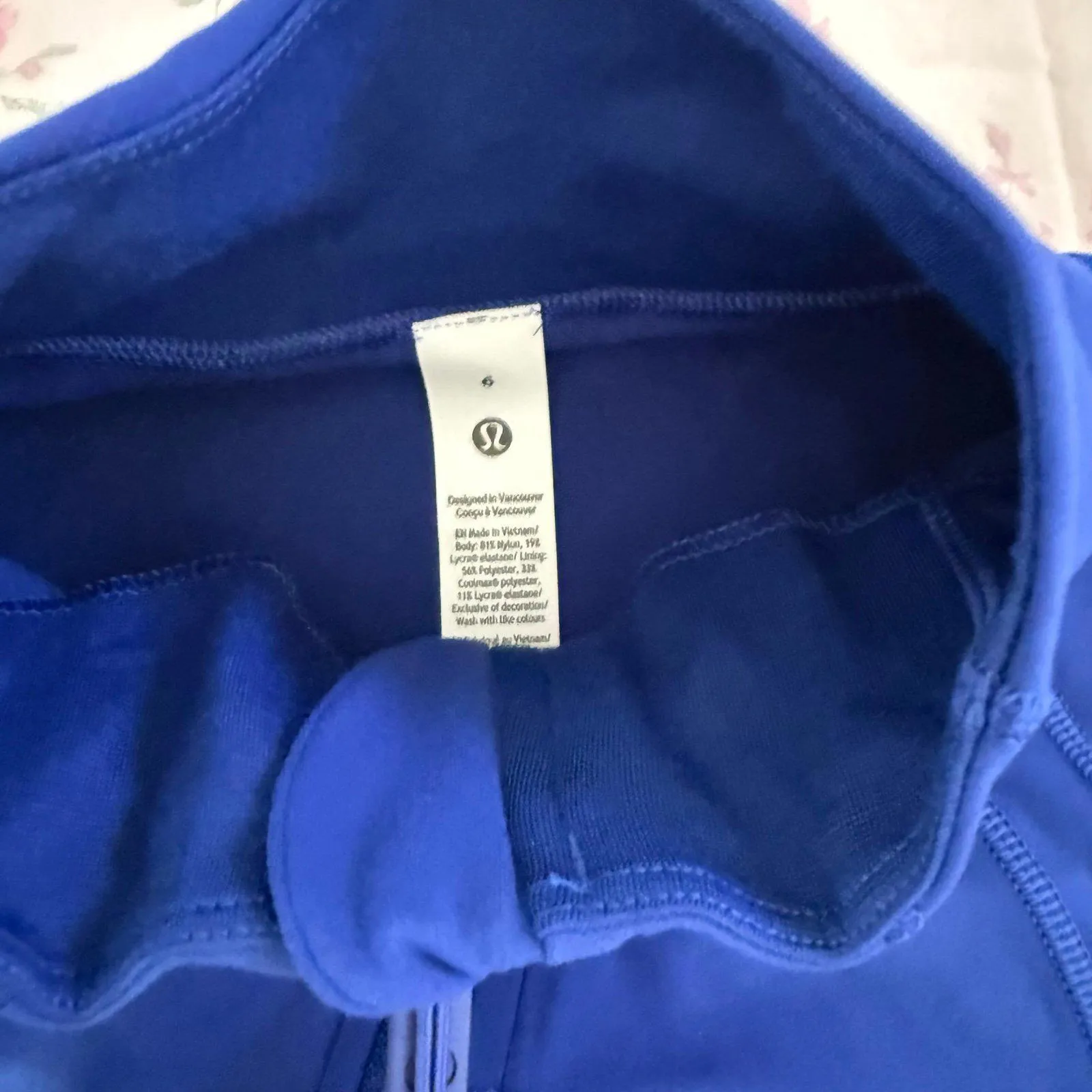 Lululemon Athletica Define Cropped Nulu Jacket - Image 4