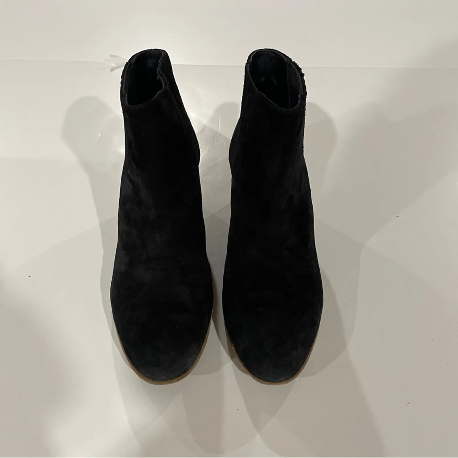 Vince Black Suede Chukka Pull On Ankle Heeled Booties Size 7‎ - Image 4