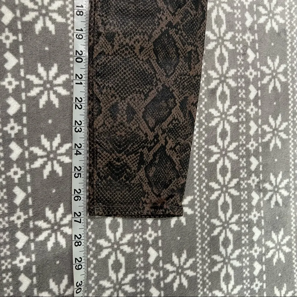 New J Brand Lillie‎ Coated High Rise Skinny Jeans Snake Print Button Fly Size 24 - Image 11