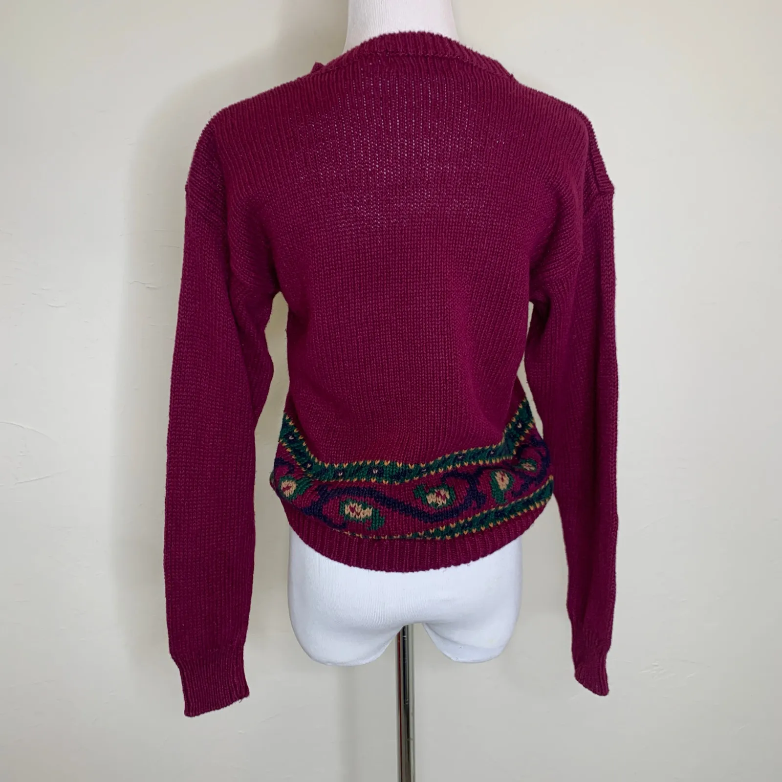 Vintage Hunt Club Maroon Sweater Floral Design Sz Small Linen Cotton - Image 2