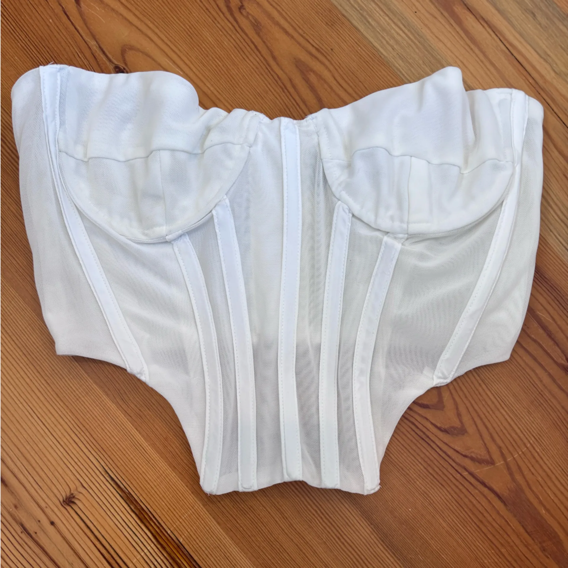 Bardot Lithium Mesh Bustier Top in Orchid White | Size 8 | Medium - Image 4