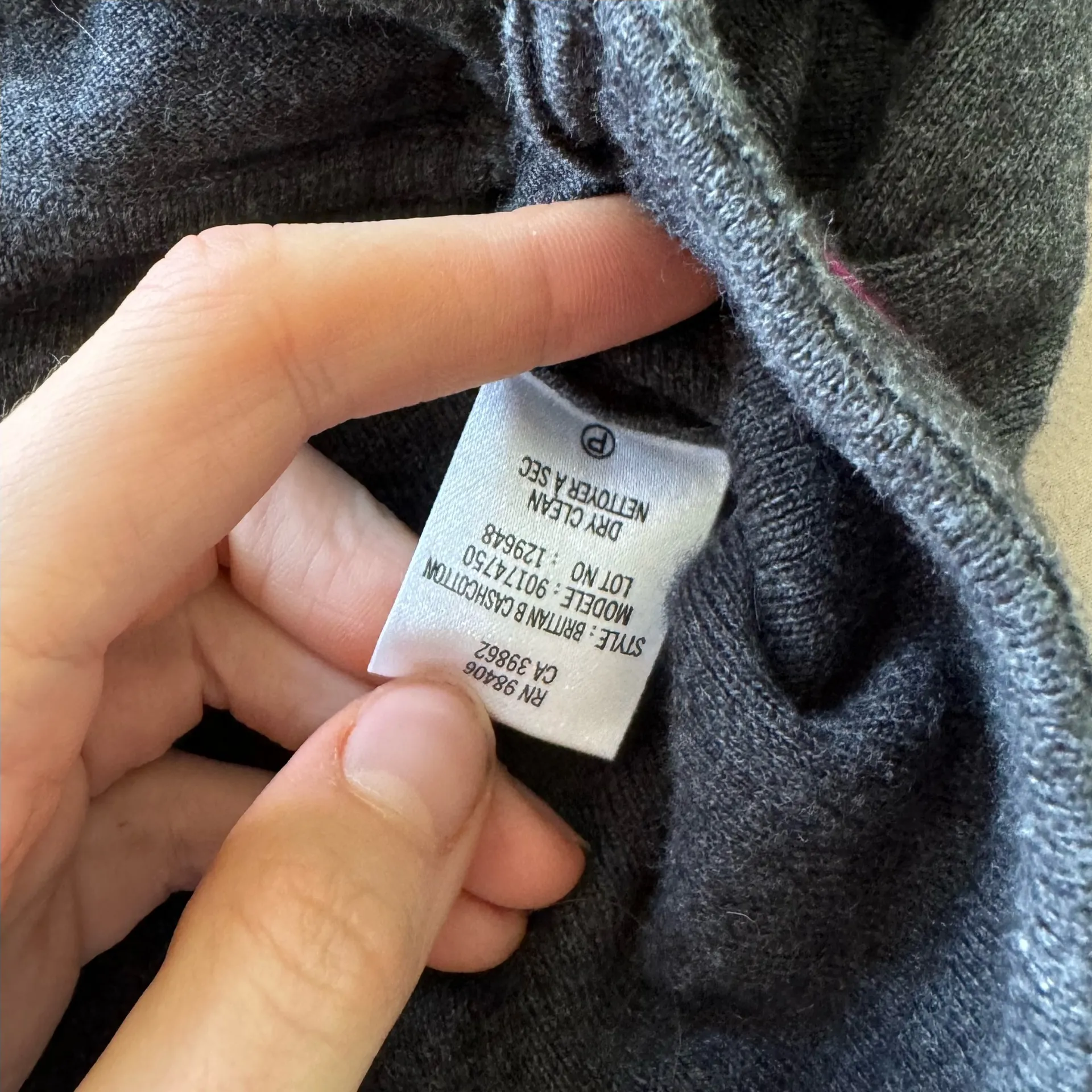 Theory cotton-cashmere cardigan vest - Image 6