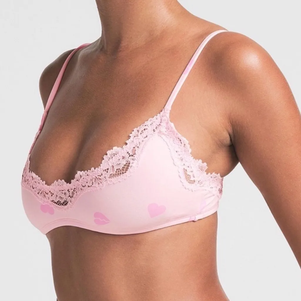 NWOT Skims valentines bralette *dust mark* hearts - Image 2