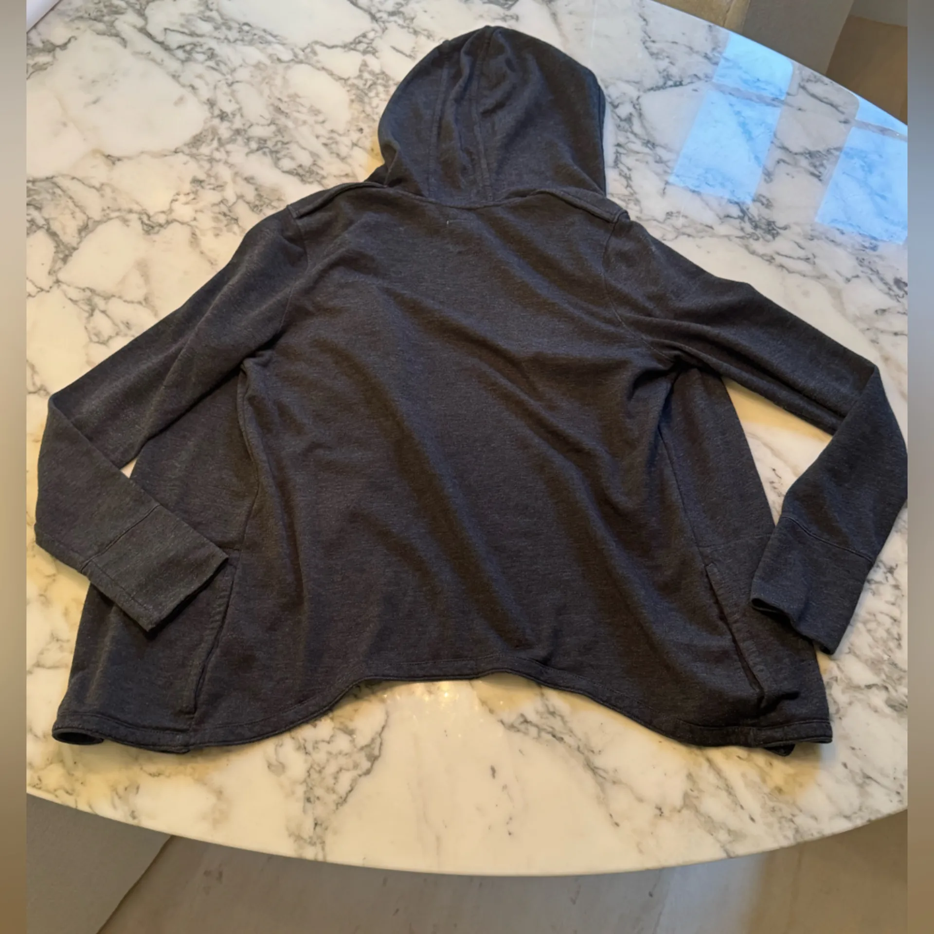 EUC Chaser Gray Wrap Hoodie Sweatshirt Sz S Soft Lightweight Long Sleeve Lounge - Image 7