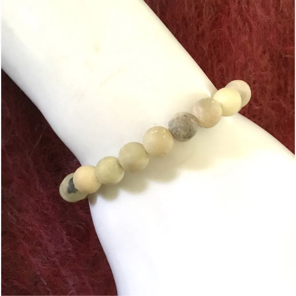Green yellow natural stone stretchy bracelet - Image 3