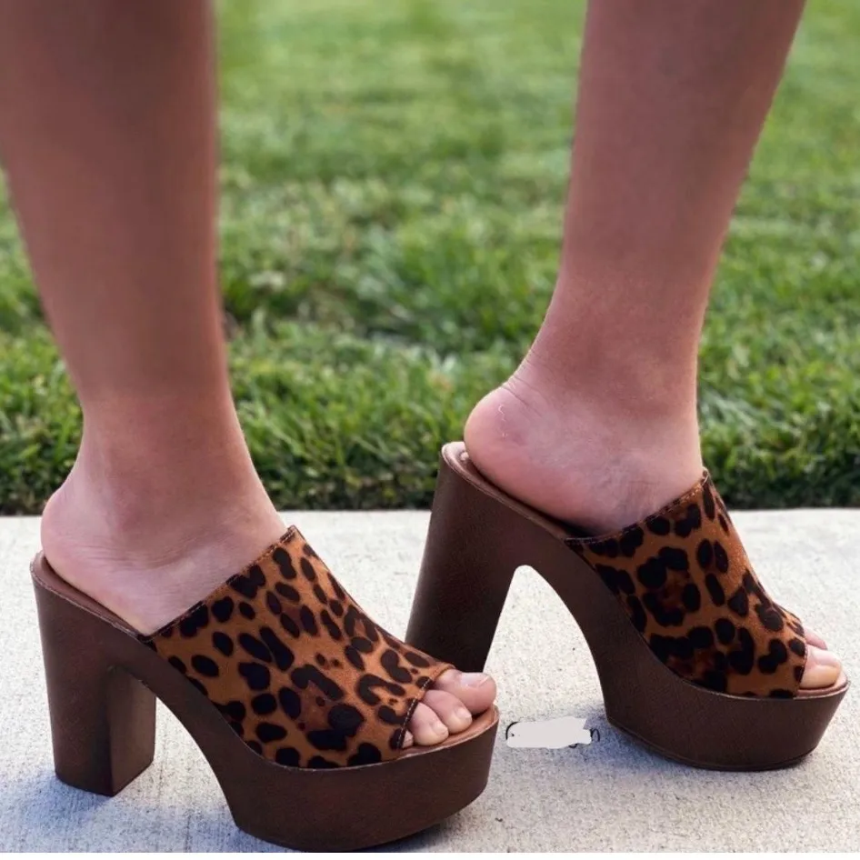 Leopard Print Platform Mules Brown Size 6.5 - Image 2