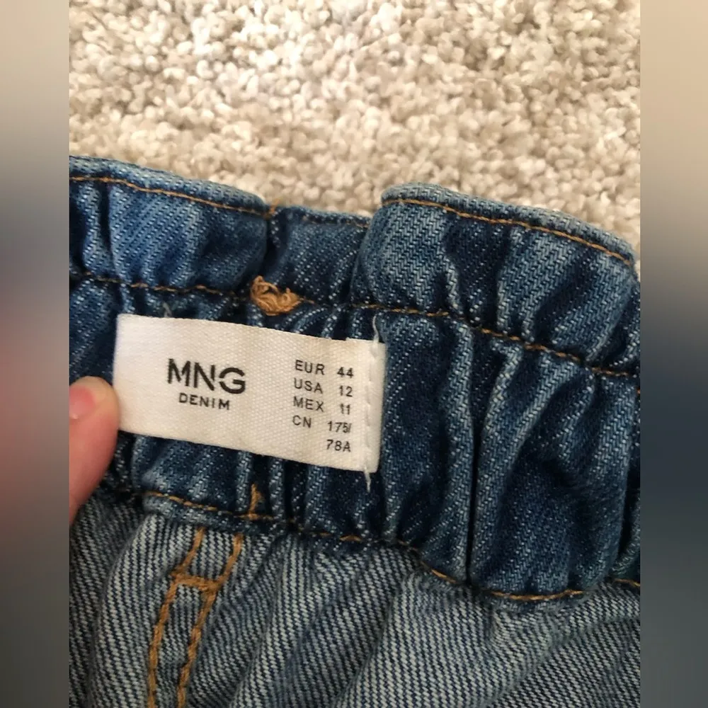 Mango MNG women High-Waist Straight Leg Slouchy Jeans Size US 12 ruffle back - Image 7