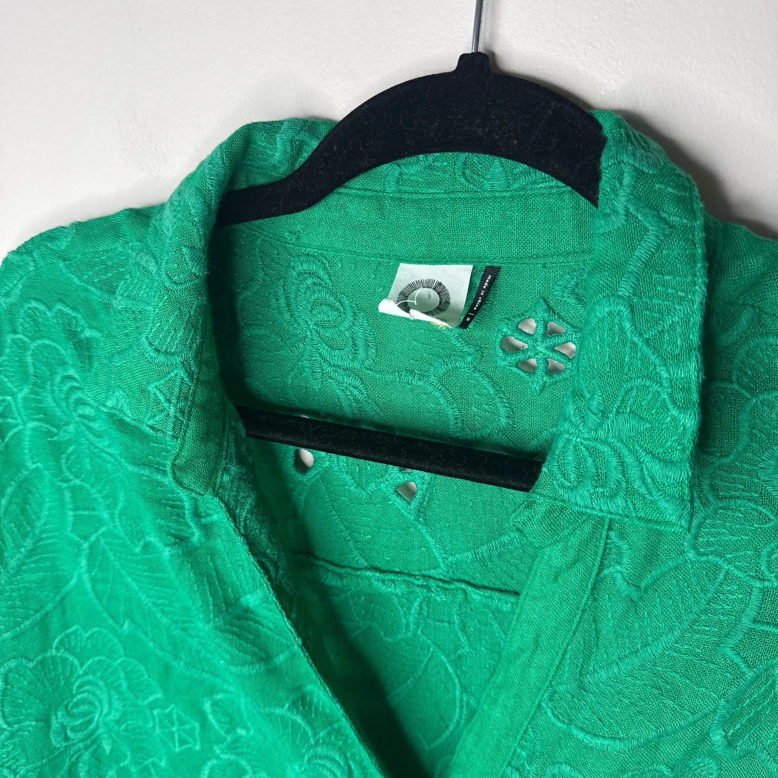 Anthropologie Akemi + Kin Abacos Green Eyelet‎ Tunic Blouse Top Medium OB762780 - Image 2