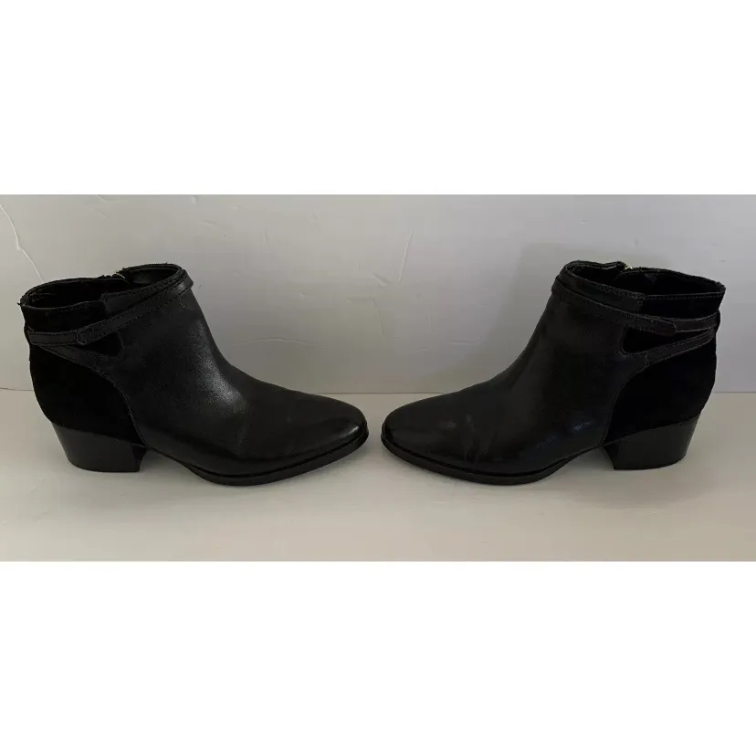 Lauren Ralph Lauren Damara  Black Boots Booties Shoes 
6 B Leather Suede Excelle - Image 3