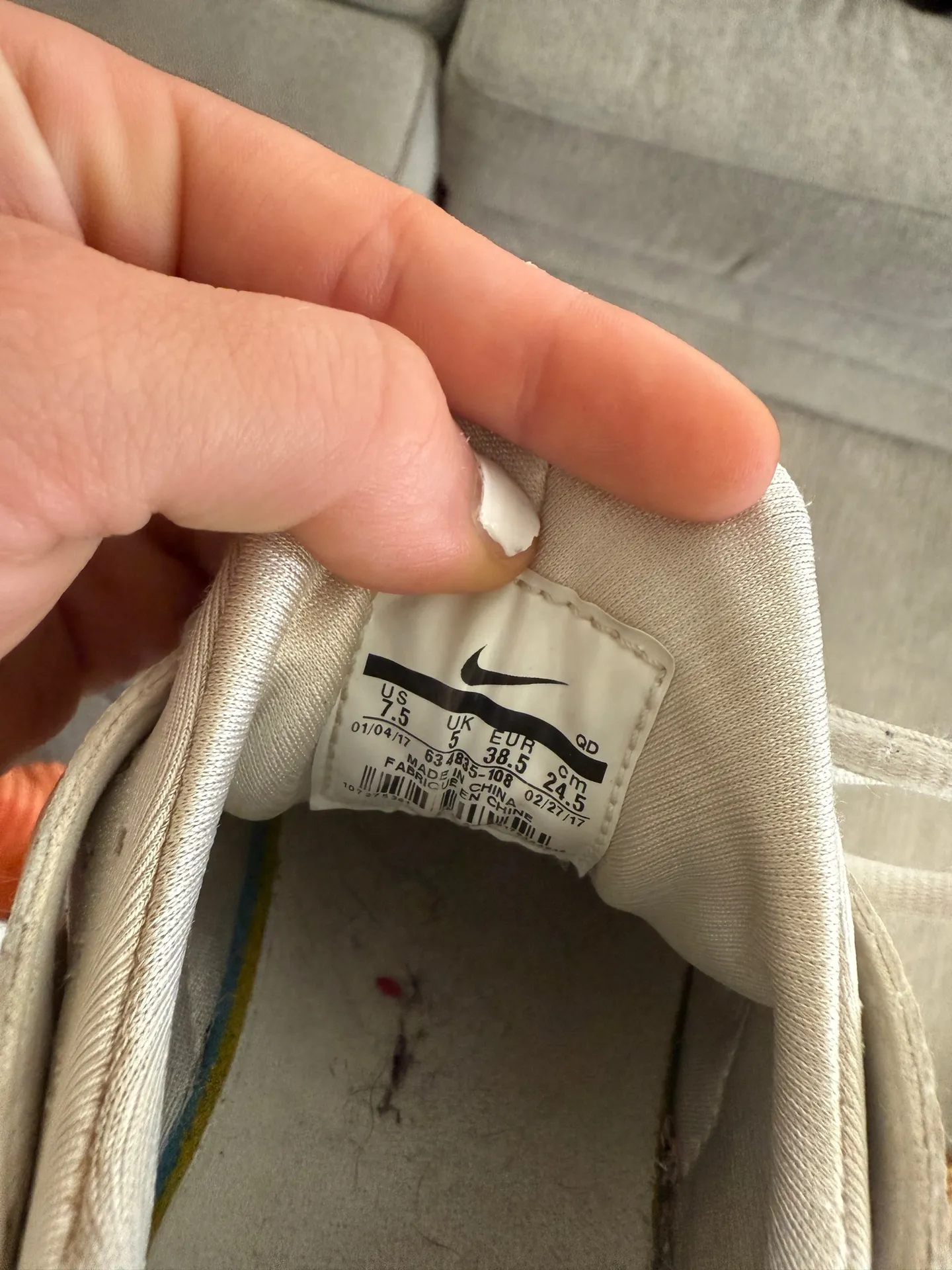 Tennis Shoes Nike - Image 3