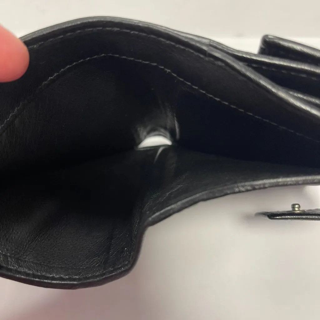 GUCCI Leather Bi-fold Compact Wallet Black - Preowned - Image 11