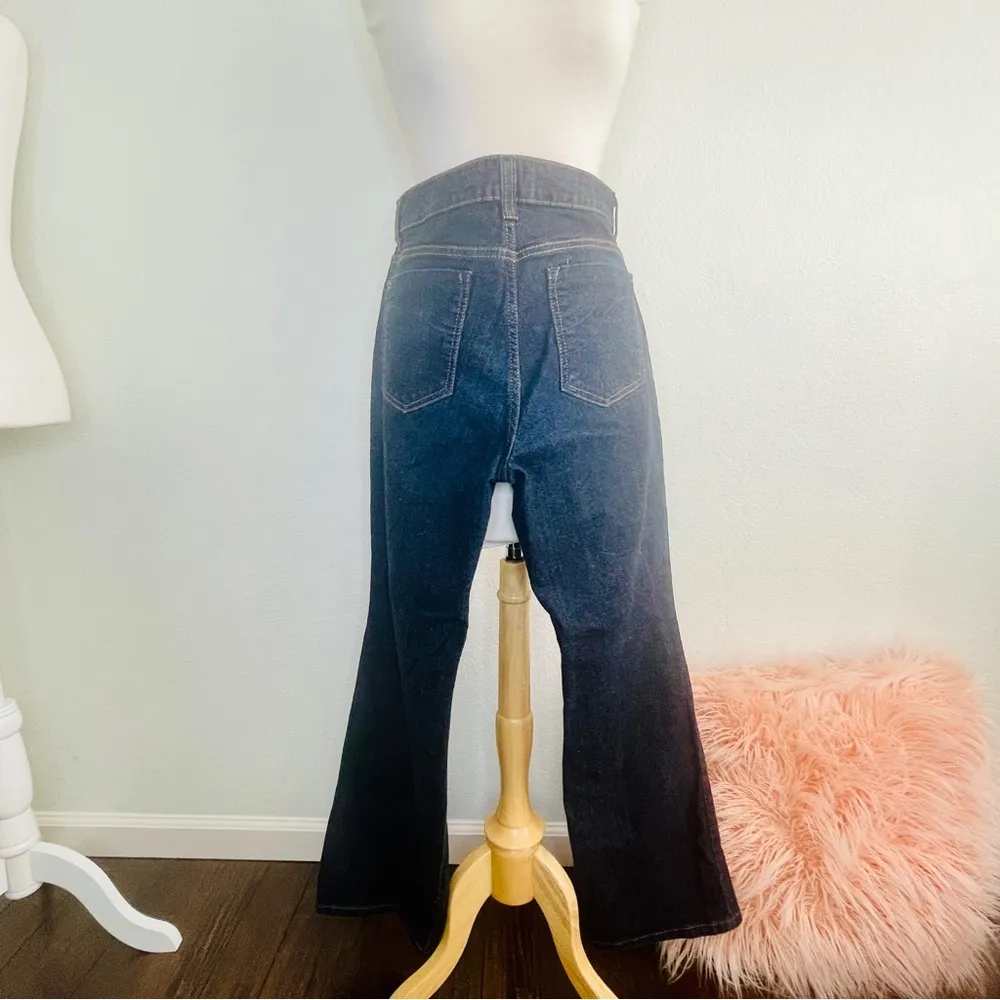 DKNA JEANS women’s dark wash blue flared button closure - Image 7