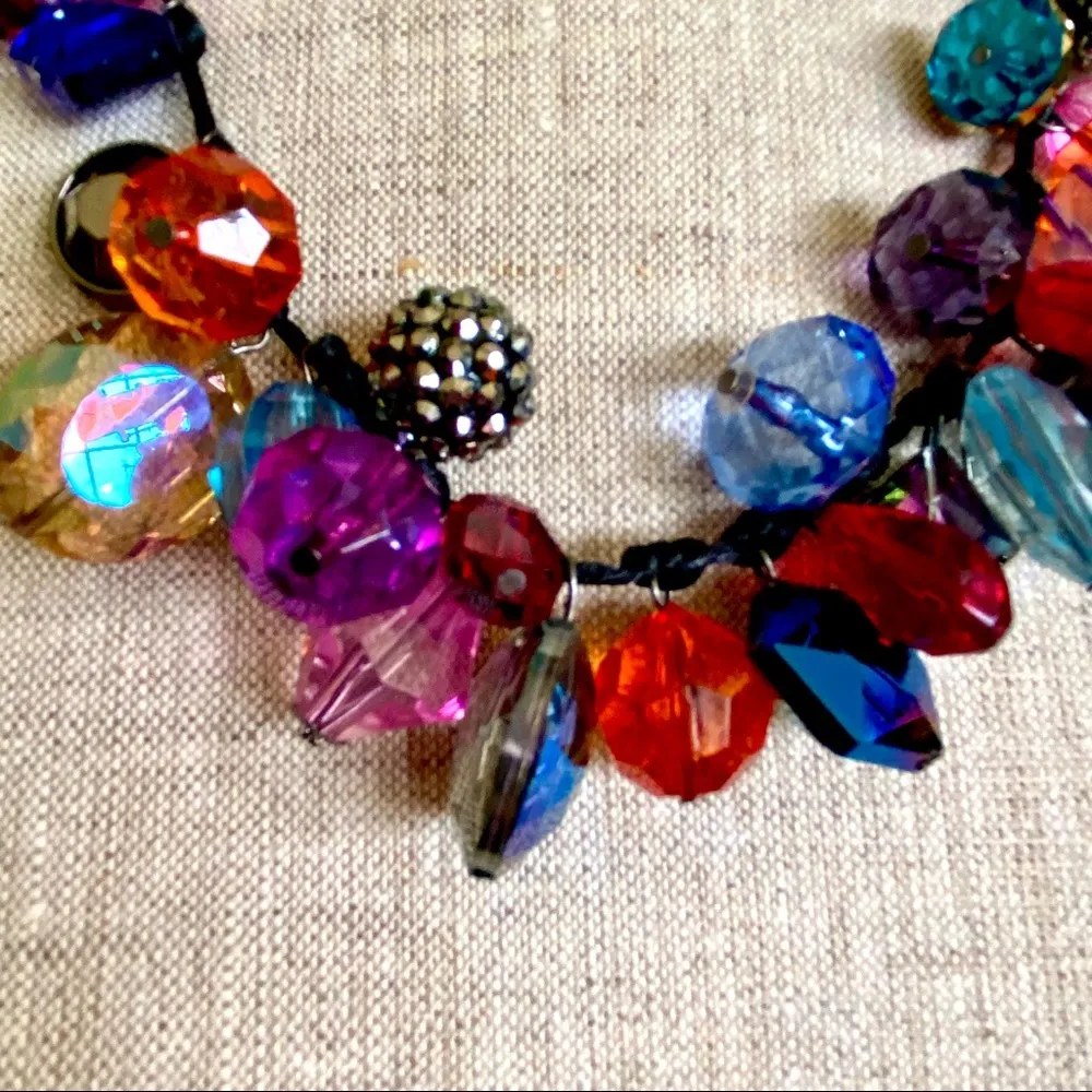 Statement Beaded Colored Necklace Red - Image 5