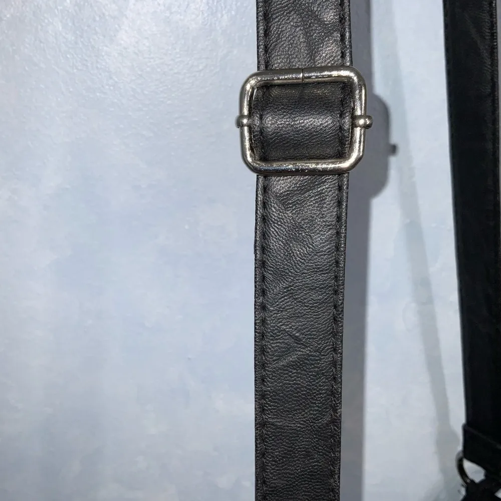 Rossetti Black Faux Leather 10”X12” Medium Crossbody Purse~Pockets - Image 10