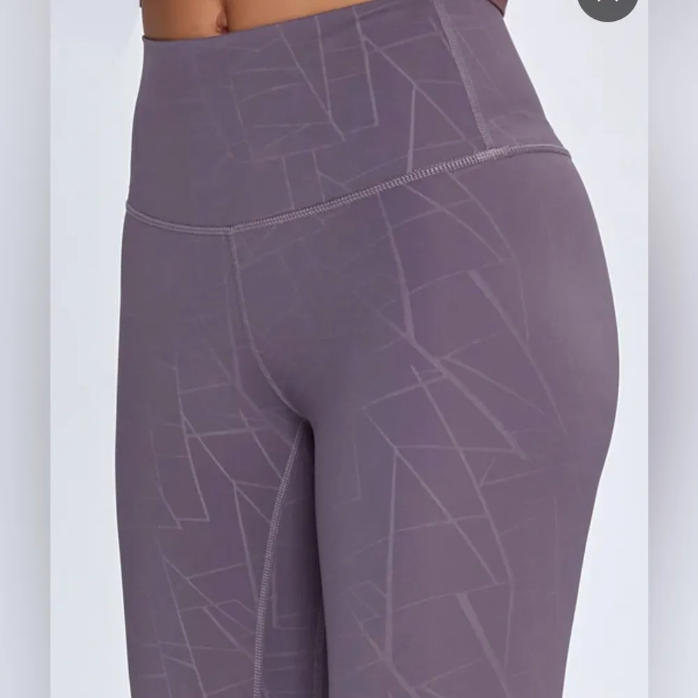 LULULEMON Align Hi Rise Leggings Geo Print 23” Tagless Womens Sz 2. EUC - Image 2