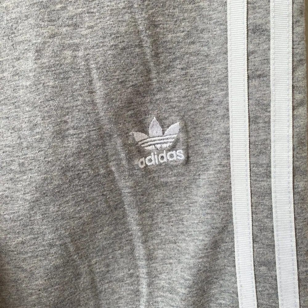 Adidas Women's Medium Classic 3 Stripes Gray Gym Jogging Tight Leggings CY4761 - Image 7