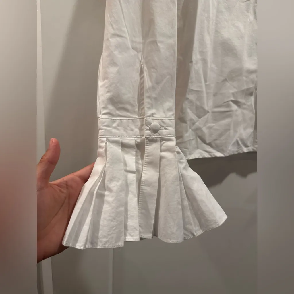 CO Women's White Pleated Button - Image 9