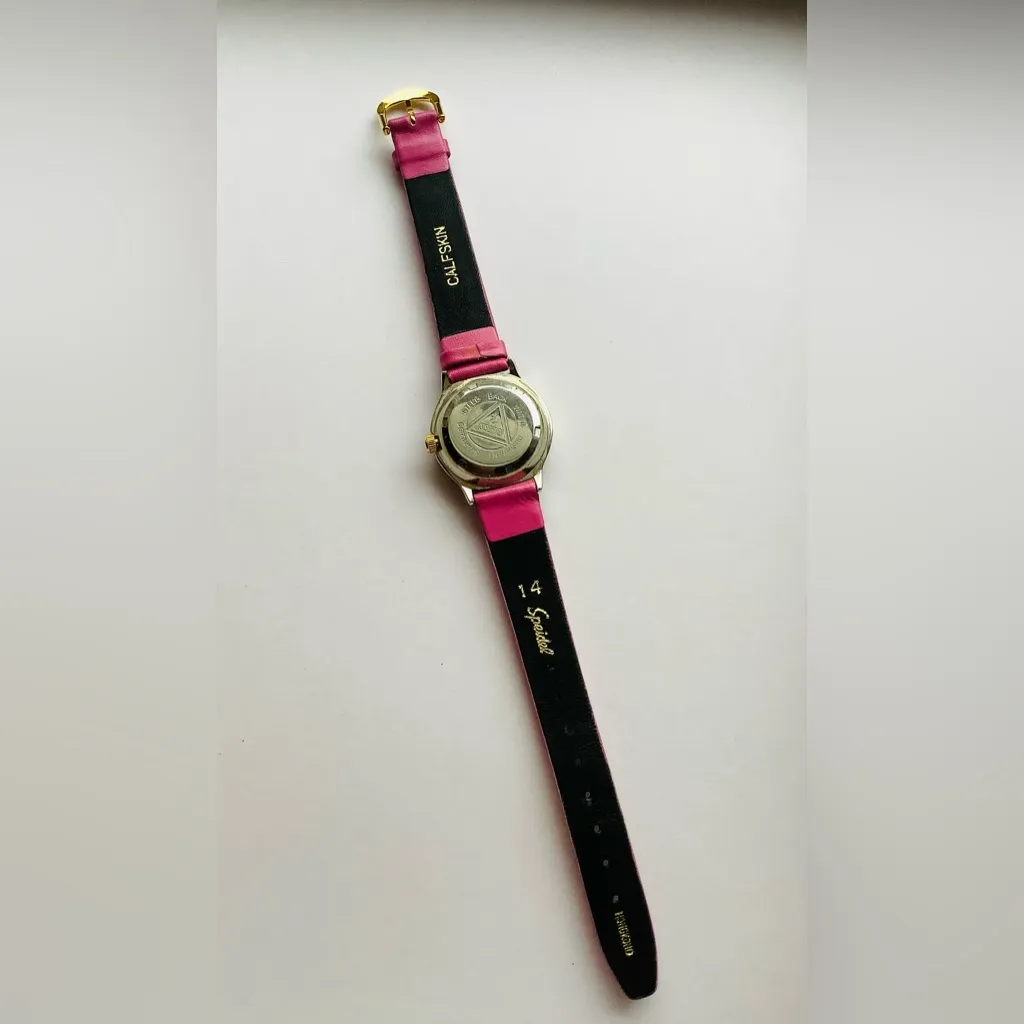 So NICE 🌸 GUESS🌸 watch - Image 9