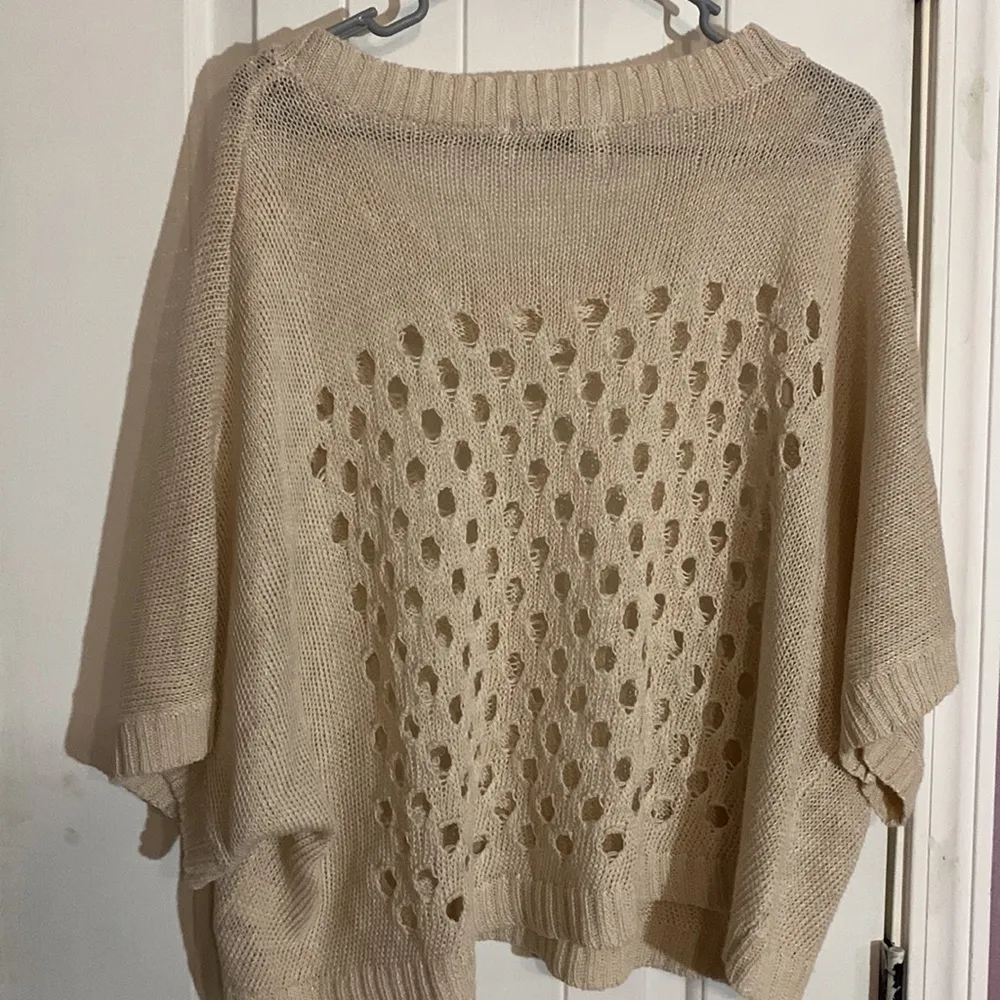 NEW Forever 21 100% linen Women Short sleeve Oversize Mesh design Sweater SzM/L - Image 4