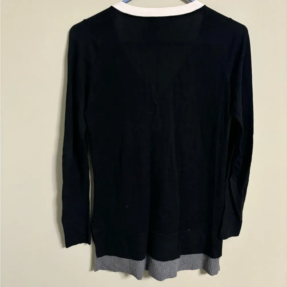 Victoria's Secret Button Up Light Cardigan Black, Grey, & White Size Small - Image 2