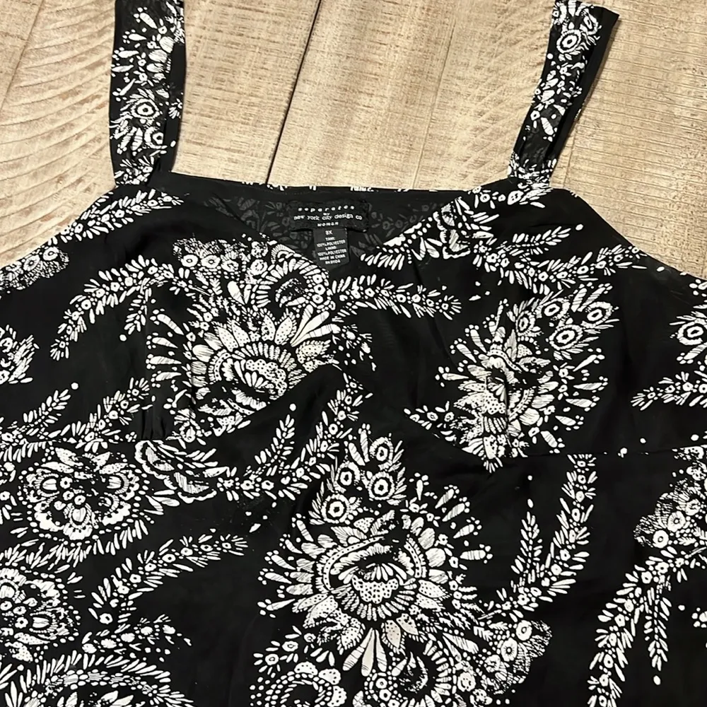 Separates by New York City Design Co. EUC women’s camisole style tank. 3 XL Black Size 3X - Image 2