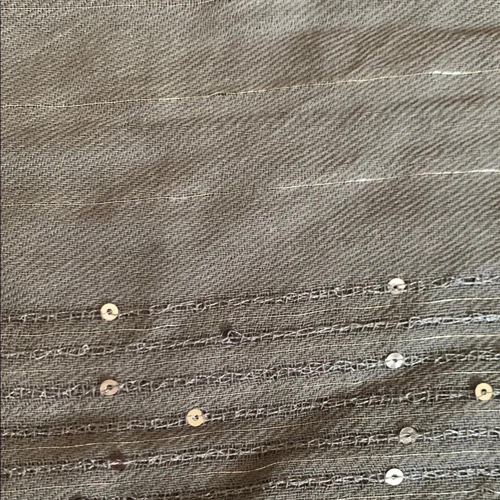 Abercrombie Metallic Silver Gray Sequin Elegant Shimmer Scarf One Size - Image 8