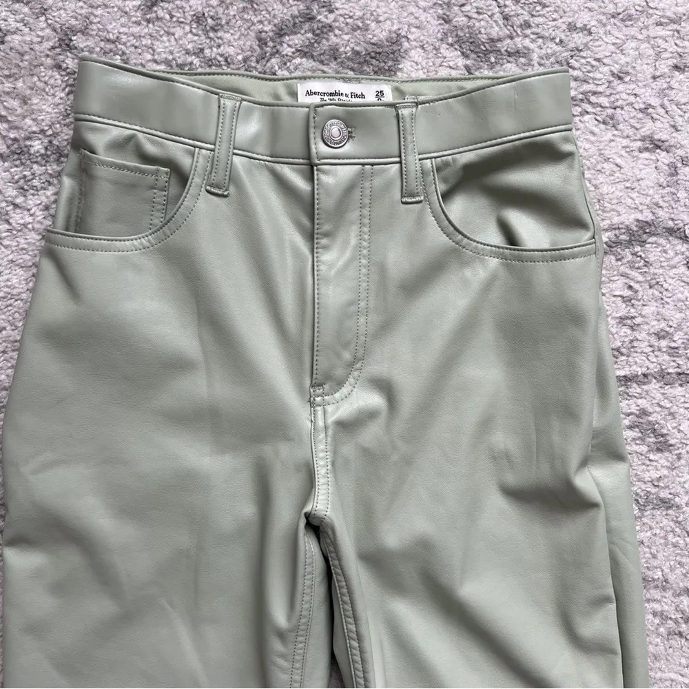 Abercrombie 90s Straight Ultra High Rise Faux Leather Pastel Mint Green Pants 0 - Image 4