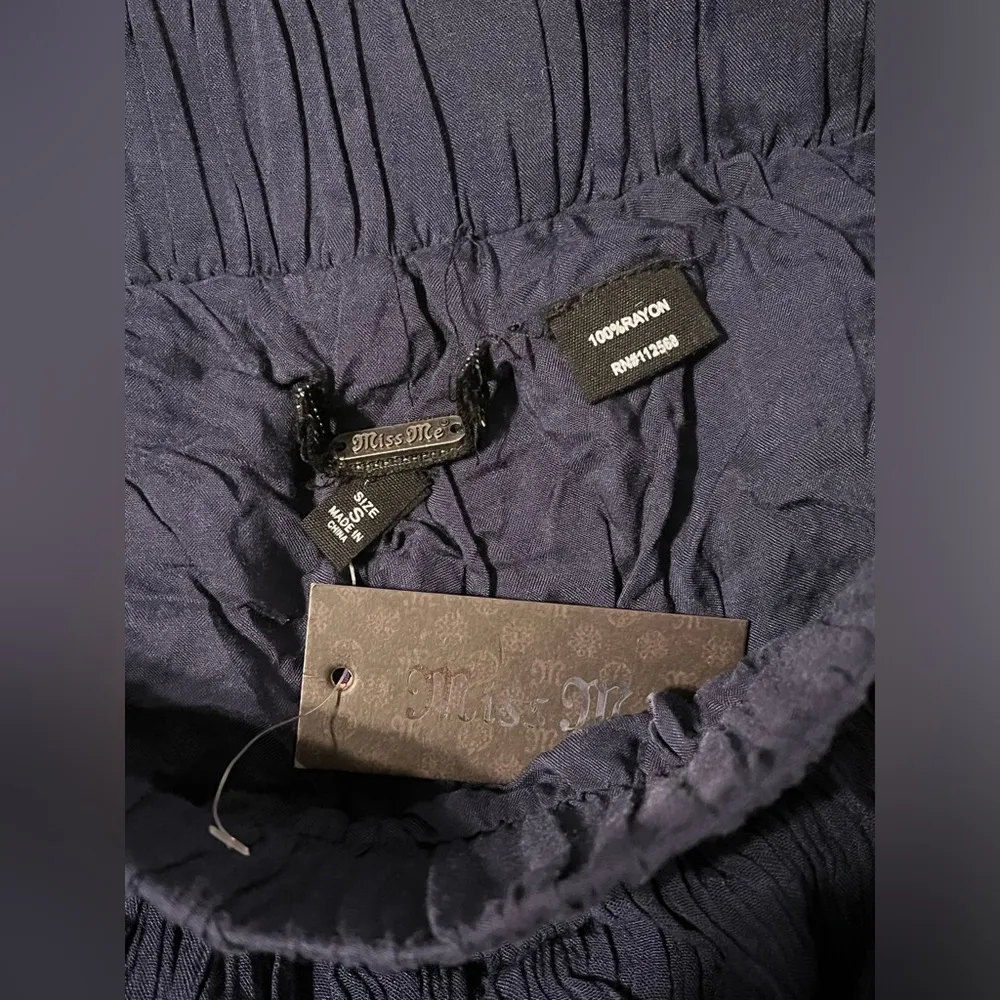 Women’s Rayon Shorts Size Small NWT - Image 3