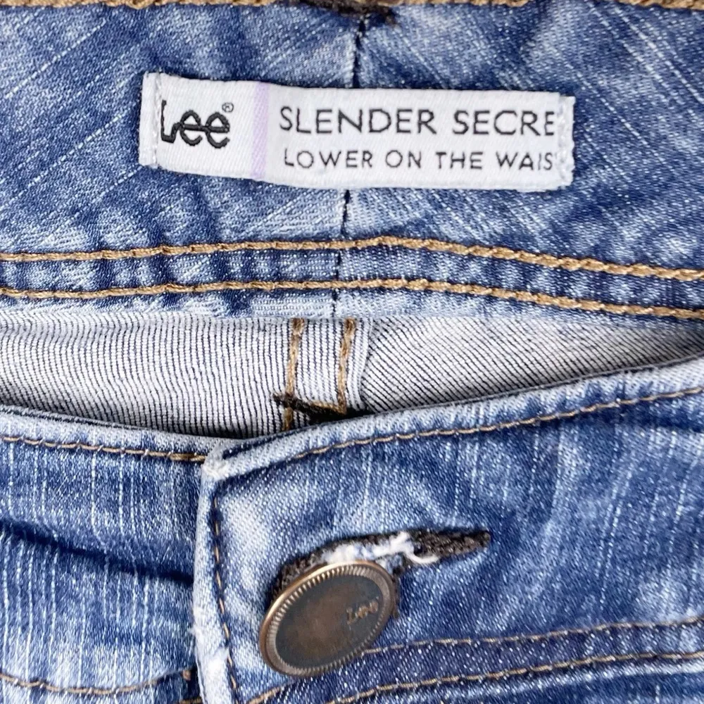 Lee Slender Secret Lower on the Waist Medium Wash Denim Jeans Women's Size 10 - Image 4