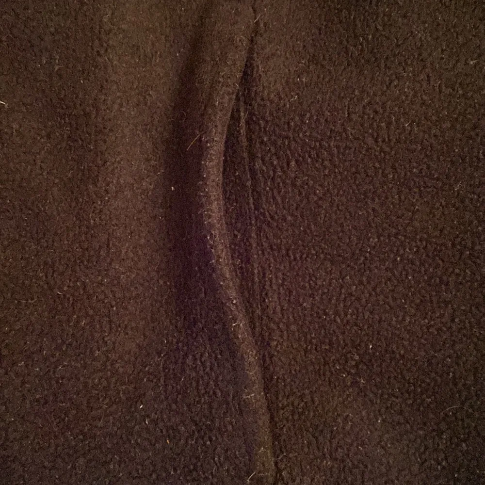 DKNY black polyester fleece vest. Zippered front. Drawstring bottom. Size XS. - Image 8