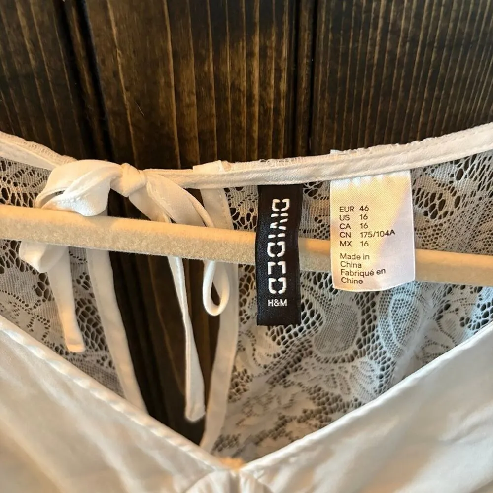 H&M Divided White Blouse Sz Lg - Image 5