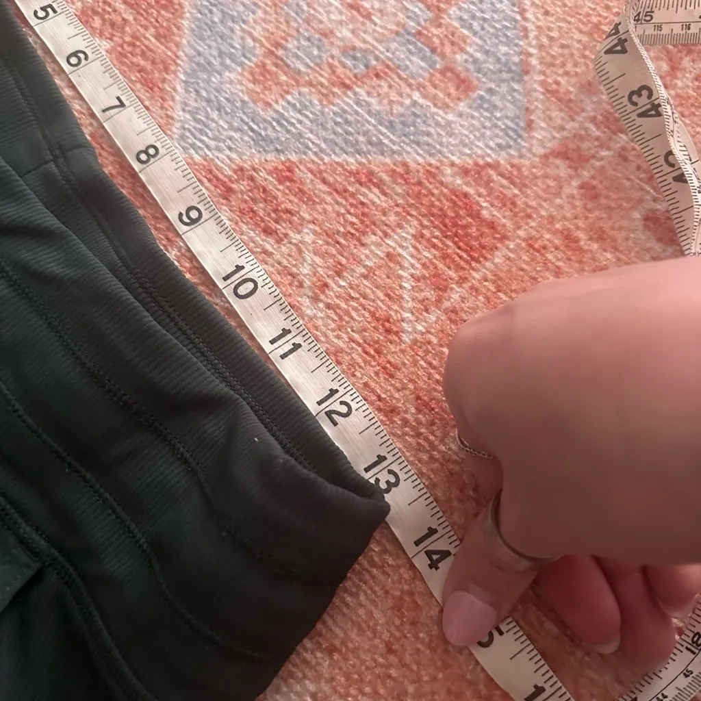 Lululemon mid rise dance studio jogger size 6 legacy green style W5ENMS like new - Image 9